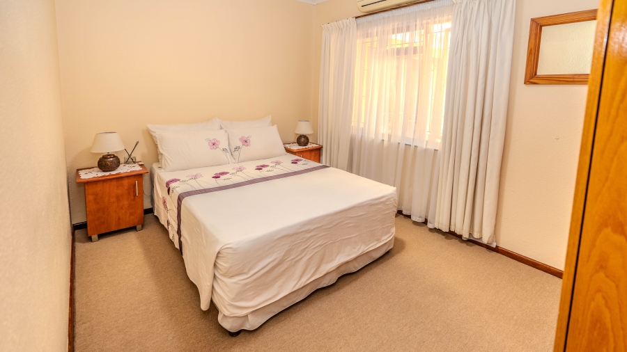 4 Bedroom Property for Sale in Morgenster Heights Western Cape